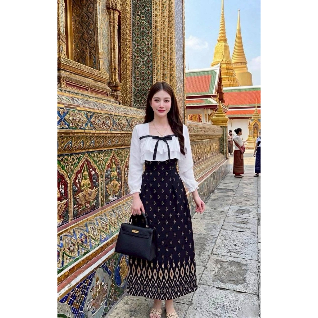 ชุดเดรสกระโปรงยาวสีดำ ใส่ได้ทุกงาน