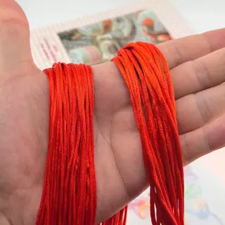 เชือกไหมจีน 1.5 มม. / 2.0 มม. สีแดง 10 เมตรเชือกจีนสำหรับทำพวงกุญแจมงคลปมโชคดี เครี่องราง DIY