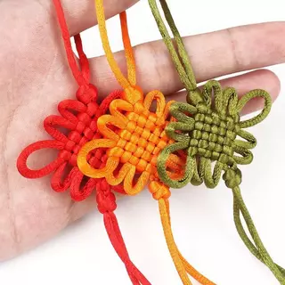 เชือกไหมจีน 1.5 มม. / 2.0 มม. สีแดง 10 เมตรเชือกจีนสำหรับทำพวงกุญแจมงคลปมโชคดี เครี่องราง DIY