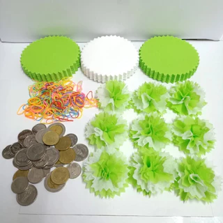 กระดาษห่อเหรียญโปรยทาน 3 ชั้น จัดสีสลับขาว ขอบกลมหยัก รวม 300 เเผ่น (ห่อได้100เหรียญ) พร้อมหนังยาง ราคาถูกโรงงานผลิต