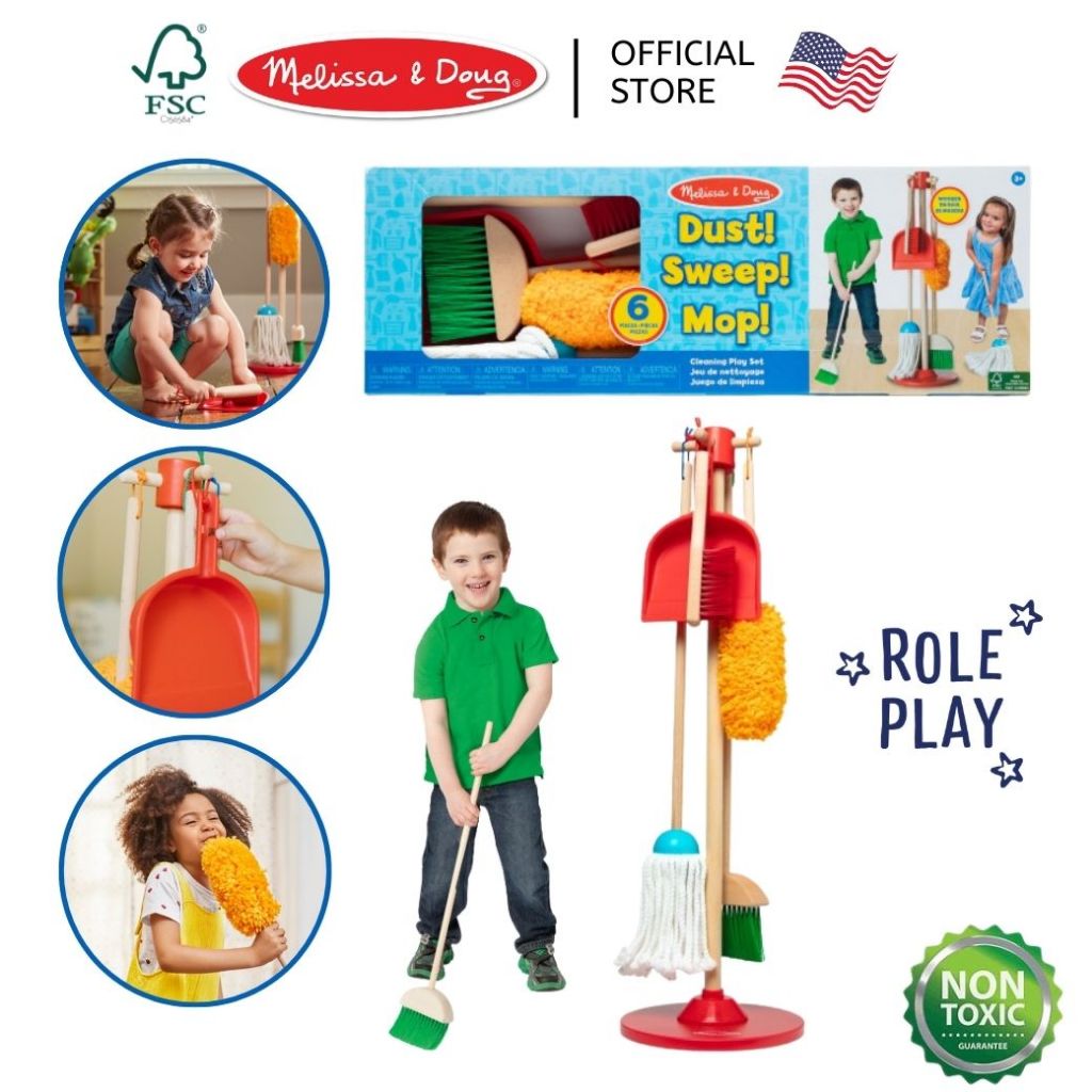 (ของแท้ USA) ชุดของเล่นทำความสะอาด ไม้กวาดเด็ก พร้อมขาตั้ง Dust Sweep Mop Cleaning Playset Melissa & Doug  8600