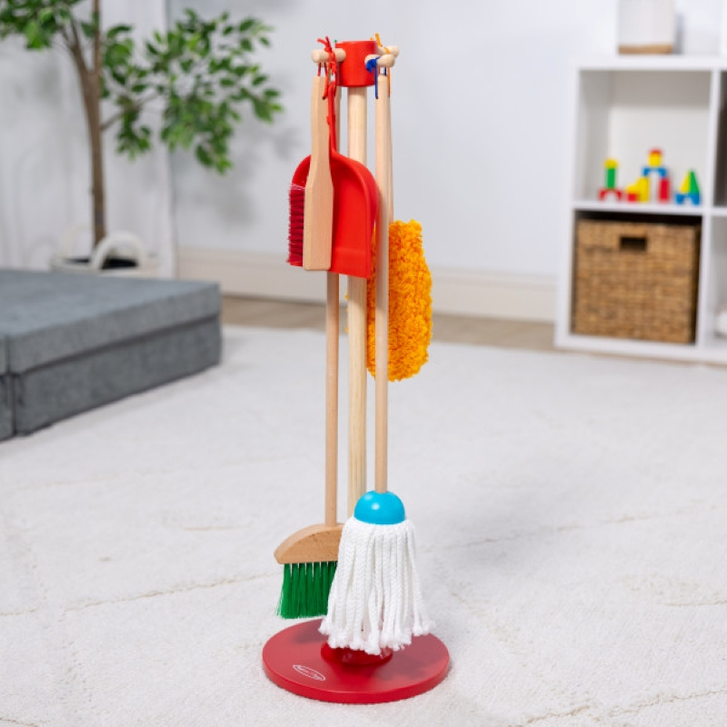 Melissa & Doug طقم تنظيف لعبة مع مكنسة وحامل — صورة 8