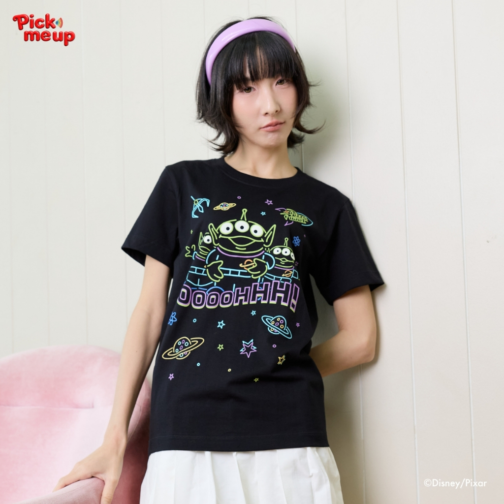 PickMeUp เสื้อยืดพิมพ์ลาย ALIEN GLOW ลิขสิทธิ์ Disney