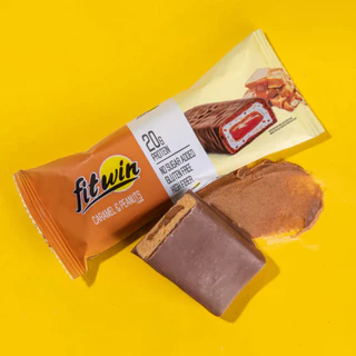 ฟิตวิน โปรตีนบาร์เคลือบช็อกโกแลต กลิ่นรสคาราเมลและถั่ว - FitWin Protein Bar Caramel & Peanut Flavour