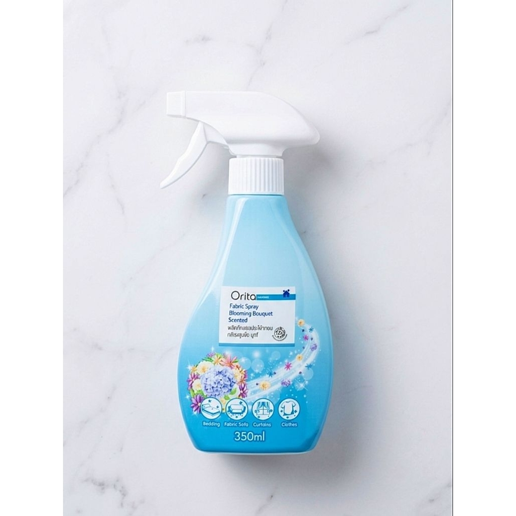 สเปรย์ฉีดดับกลิ่นอับ( สีฟ้า) Orita Fabric Spray กลิ่น Blooming Bouquet  350ml.หอมยาวนานถึง 12 ชั่วโมง