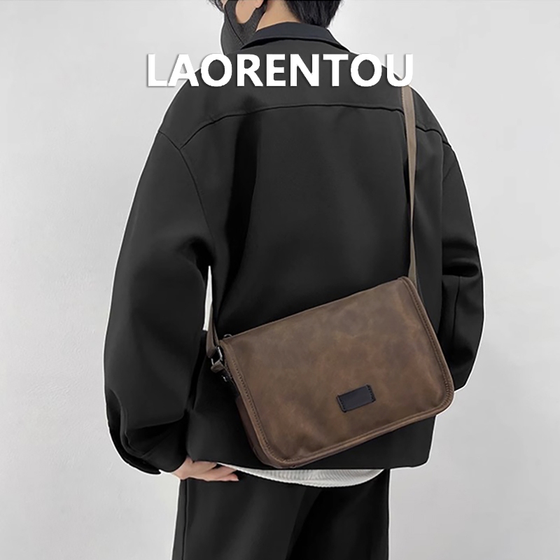 LAORENTOU กระเป๋าสะพายข้าง สายสะพายกว้างปรับความยาวได้ หลายช่องแยกเก็บของ ใช้ประจำวันทำงาน
