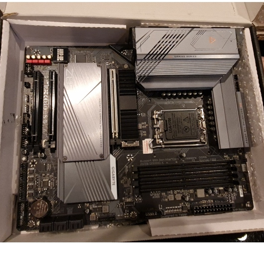 MAINBOARD (เมนบอร์ด) 1700 GIGABYTE Z690 GAMING X DDR5