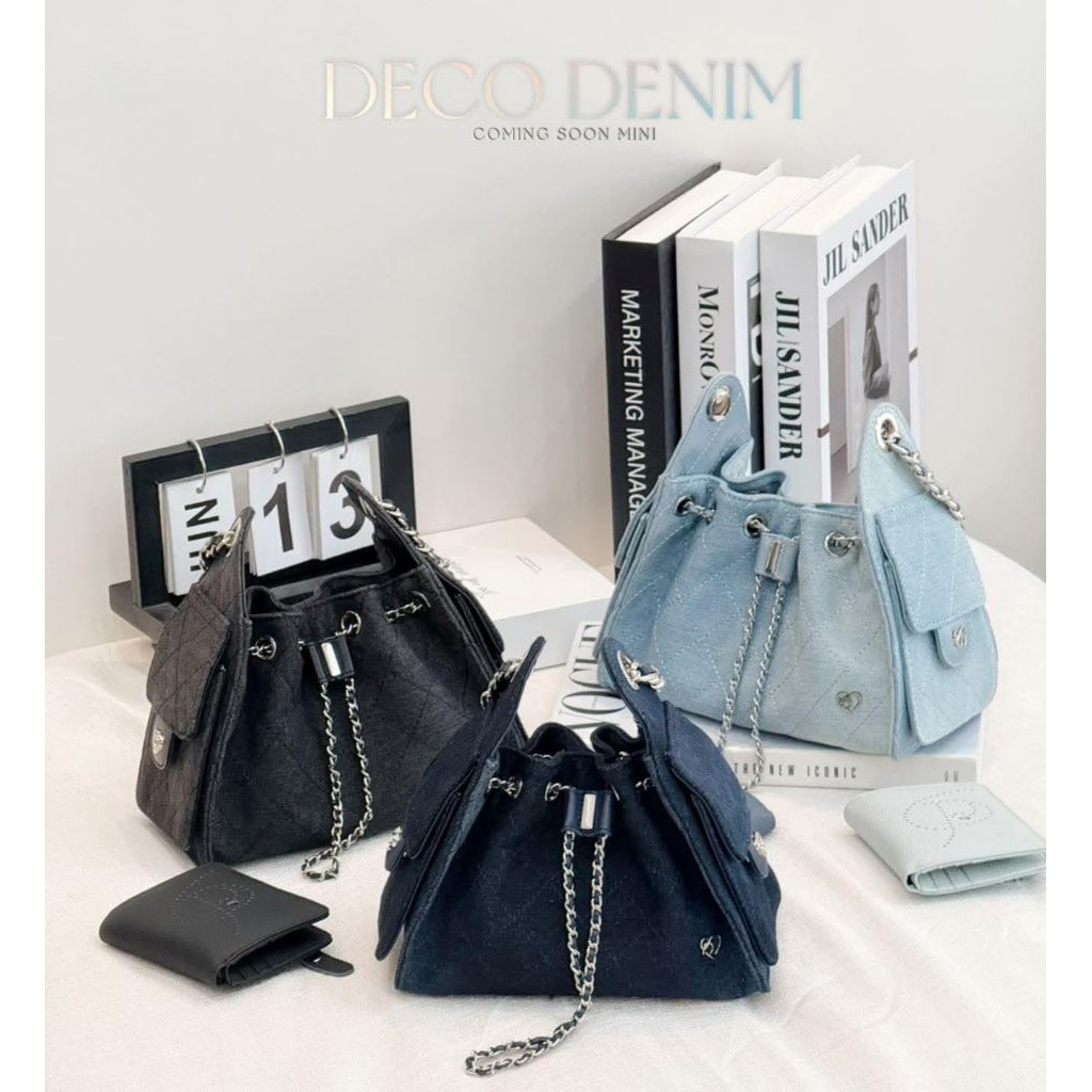 กระเป๋าสะพาย รุ่น DE-CO mini DENIM อะไหล่เงิน / ทอง จากร้าน ponypony