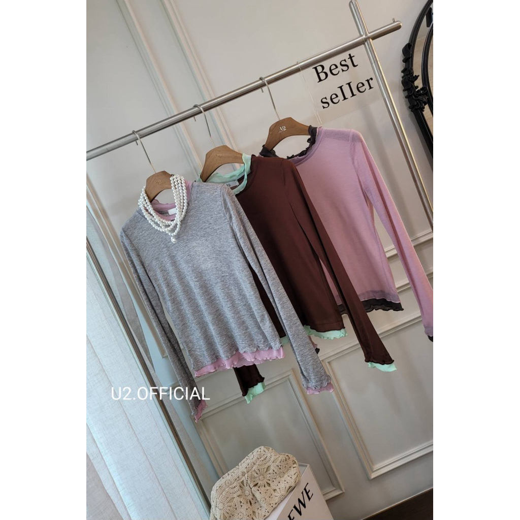 เสื้อแขนยาวผ้าบาง ใส่สบายๆ นะคะ เนื้อผ้านุ่มๆ มีกิมมิคน่ารักๆตรงเย็บเลเยอร์2โทนสี รุ่นนี้ผ้าดีมากก ใส่สบายสุดๆค่ะ