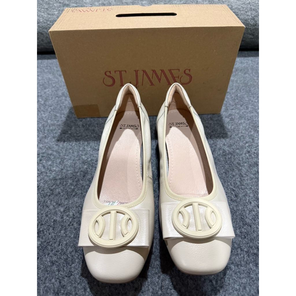 รองเท้าส้นตึก ST JAMES