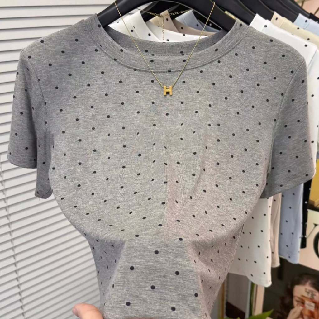 UM M-3XL ไหล่ผู้หญิง ลายจุด สไตล์เกาหลี ดีไซน์สุดคลาสสิก แขนสั้นเสื้อยืด สายรัด ฤดูร้อน ทุกโอกาส เกาหลี หญิง สาว ฮอต