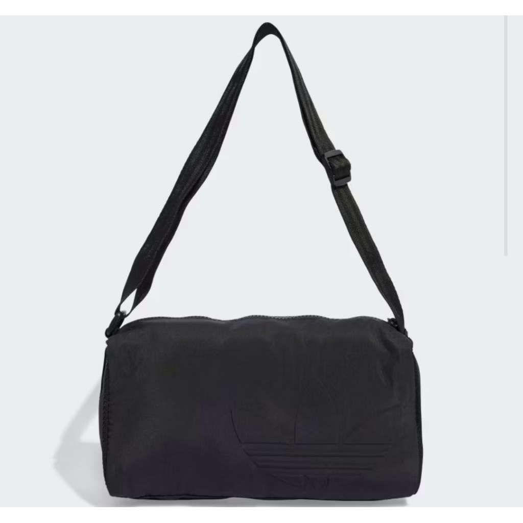 โปรดอ่านก่อนจะถามพร้อมส่งของแท้ของใหม่ป้ายไทยadidas Mini Duffle Bag Unisex Black JC6090
