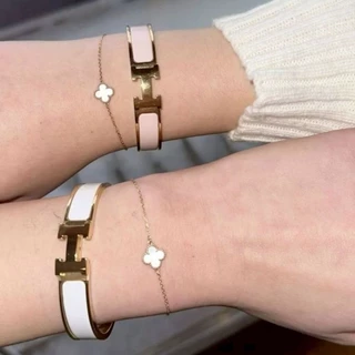 กำไลข้อมือ H งานสวย สินค้าพร้อมส่ง