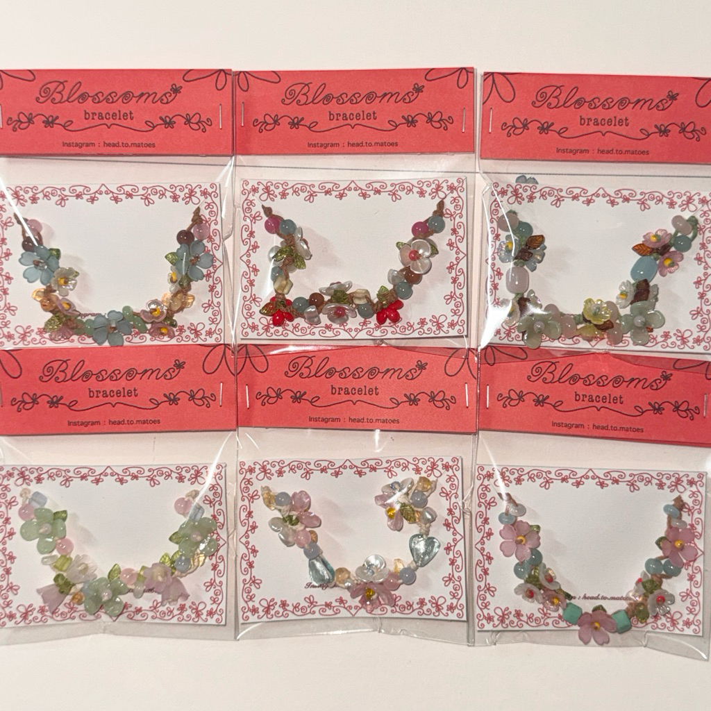 headtomatoes- กำไลเชือก| กำไลเชือกดอกไม้| blossoms bracelet