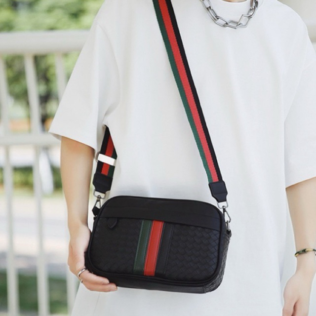 🔥 กระเป๋าสะพายข้างผู้ชาย Crossbody Bag  หนัง PU กันน้ำ จุของเยอะ สายปรับได้ แฟชั่นเกาหลี รุ่น SPARKLING