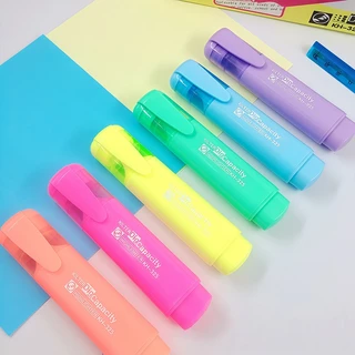 ปากกาไฮไลท์ สีสด เขียนชัด แห้งเร็ว ลบง่าย เหมาะสำหรับเน้นข้อความ หนังสือ และเอกสาร