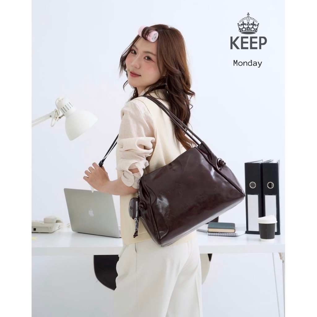 [New in] KEEP  MONDAY กระเป๋า Tote Size กลาง สำหรับคนที่มองหากระเป๋าใช้งานทุกวัน [มีบริการหลังการขาย]
