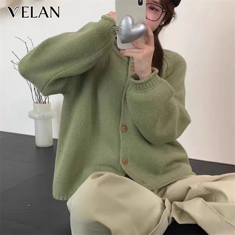 [พร้อมส่ง]เสื้อเเขนยาวไหมพรม ทรงคอกลม คาร์ดิแกนไหมพรมเนื้อผ้าหนานุ่ม กระดุมหน้าใช้งานได้จริง ผ้าถัก ทรงหลวม สีพื้น ทรงเ