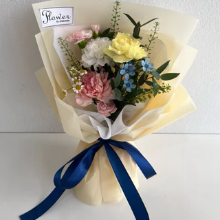 [🚀ช่อดอกไม้สดพร้อมส่งด่วน🌸] 🌸ช่อคละดอกสด 🌼คาเนชั่น เดซี่ อ้อกซิเพ และใบไม้🌿ขนาดสูง 30 กว้าง 15 ซม. รับเยอะทักแชทก่อนนะคะ