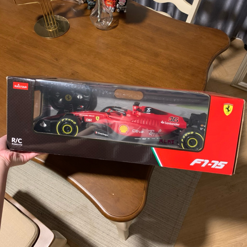 รถบังคับ Rastar Ferrari F1-75 ขนาด 1:12 คันใหญ่ มือสอง วางโชว์อย่างเดียว