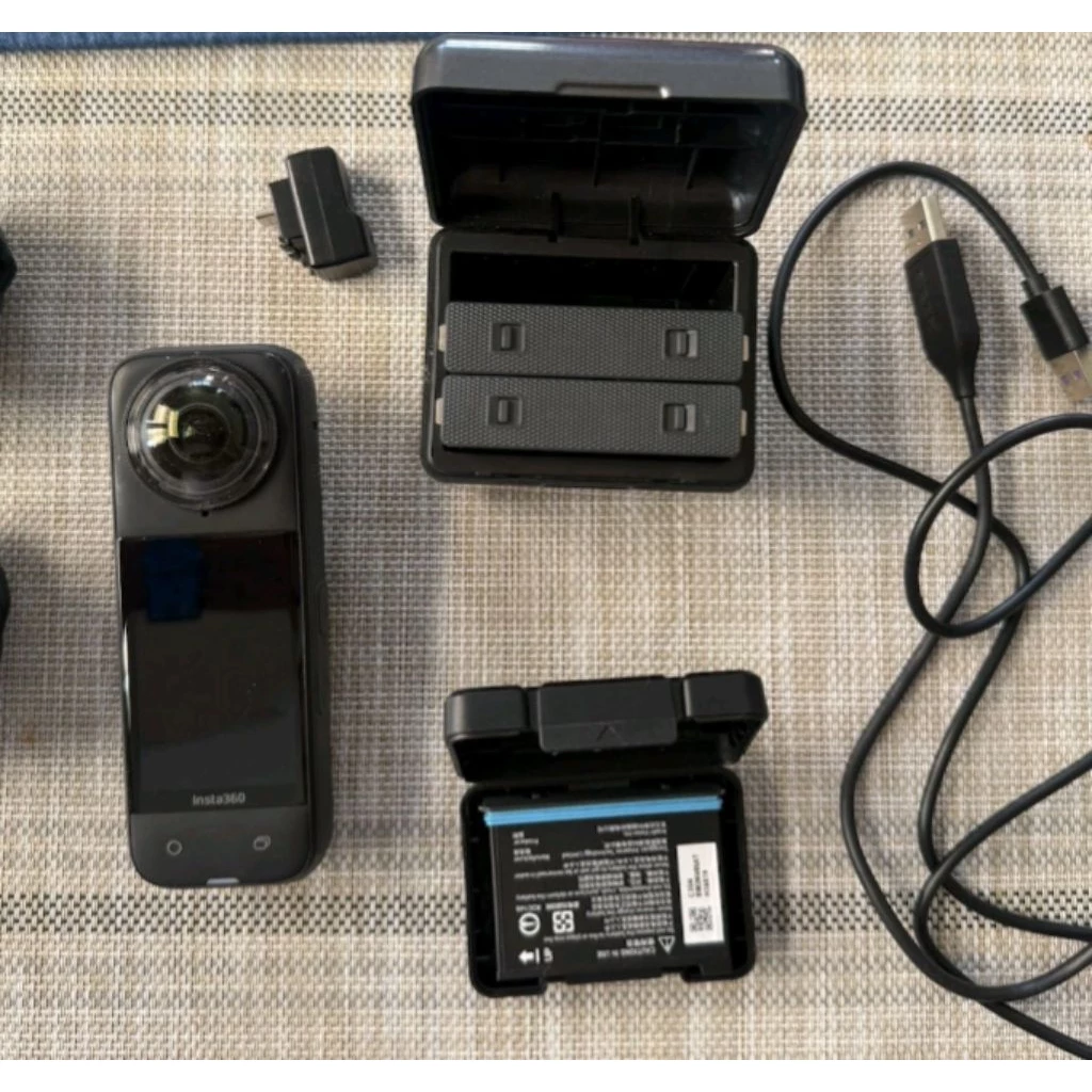 Insta360 X4 8K 360 Action Camera 4 Batteries 128GB thumbnail 3
