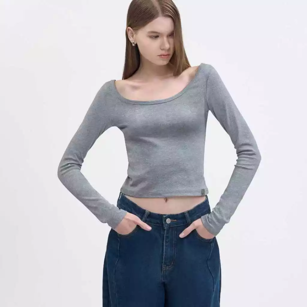 Withit Long Sleeve Top with Leather Patch เสื้อยืดแขนยาว - TPW04822