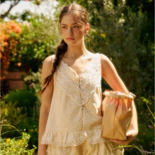 lookbooklookbook cher top
