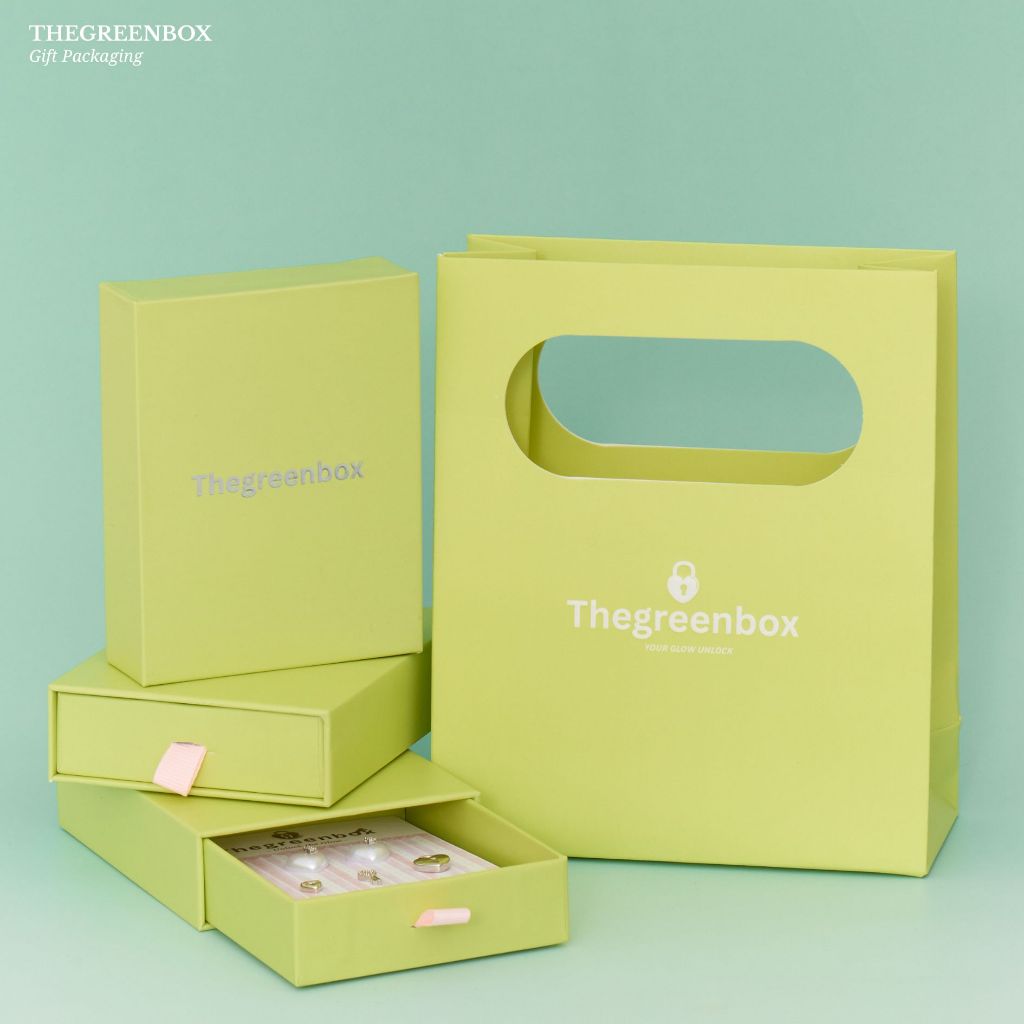 แพกเกจของขวัญ Gift Box และ Gift Bag (เฉพาะแพกเกจ) - The Green Box