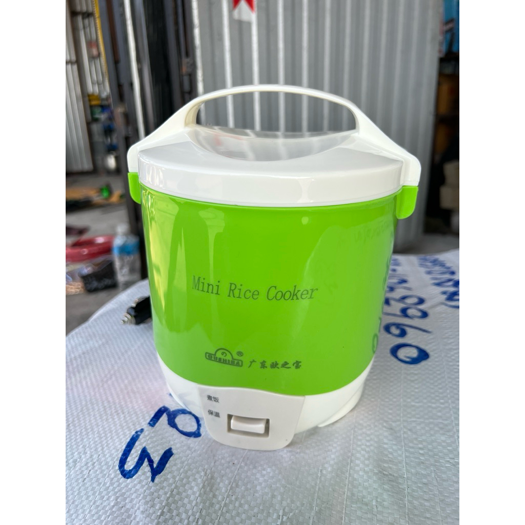 หม้อหุงข้าวในรถบรรทุกขนาดกลาง1.6L ใช้ไฟ 24v (สินค้าส่งจากไทย) ไฟฟ้าแบบพกพา สำหรับรถบรรทุกเท่านั้น สินค้าถ่ายจากงานจริง