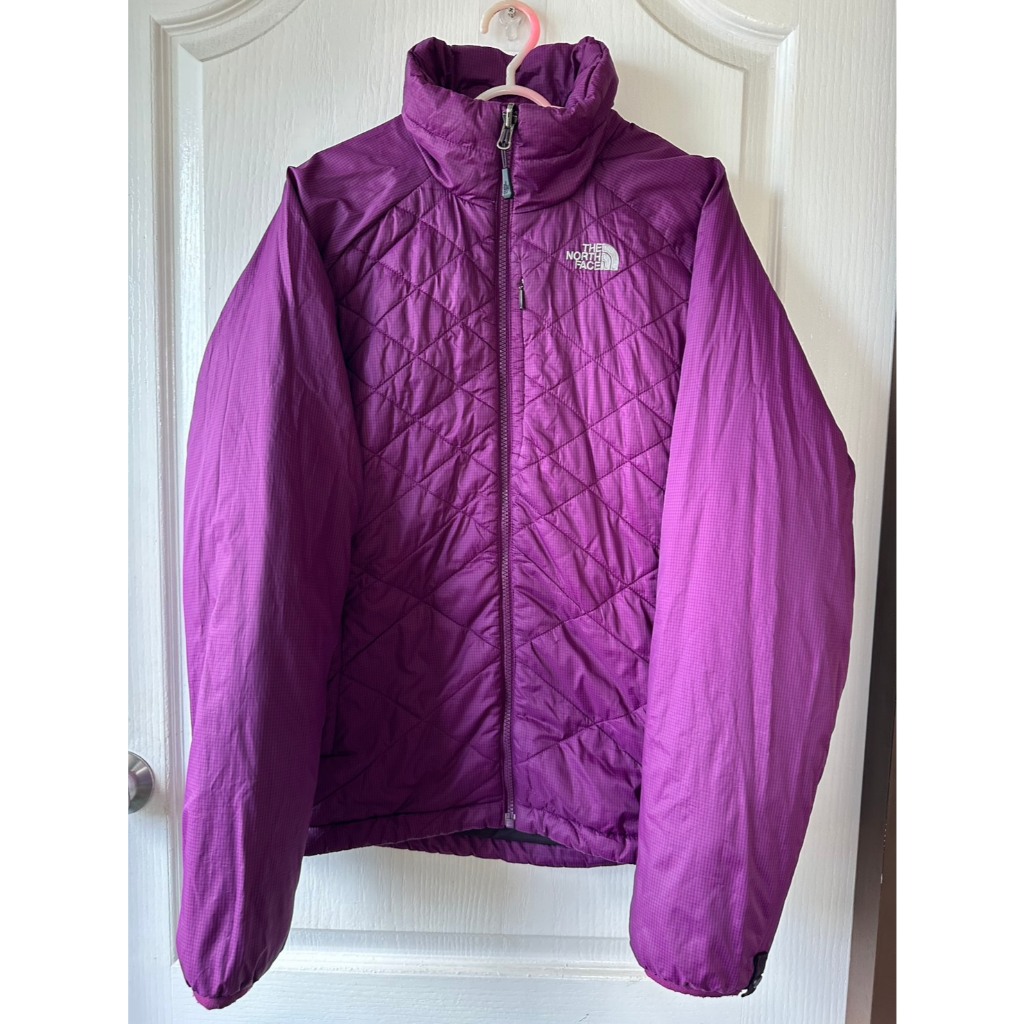 เสื้อกันหนาว the north face แท้!! มือสอง Lightdown อก 44 ยาว 26 ไม่มีตำหนิ