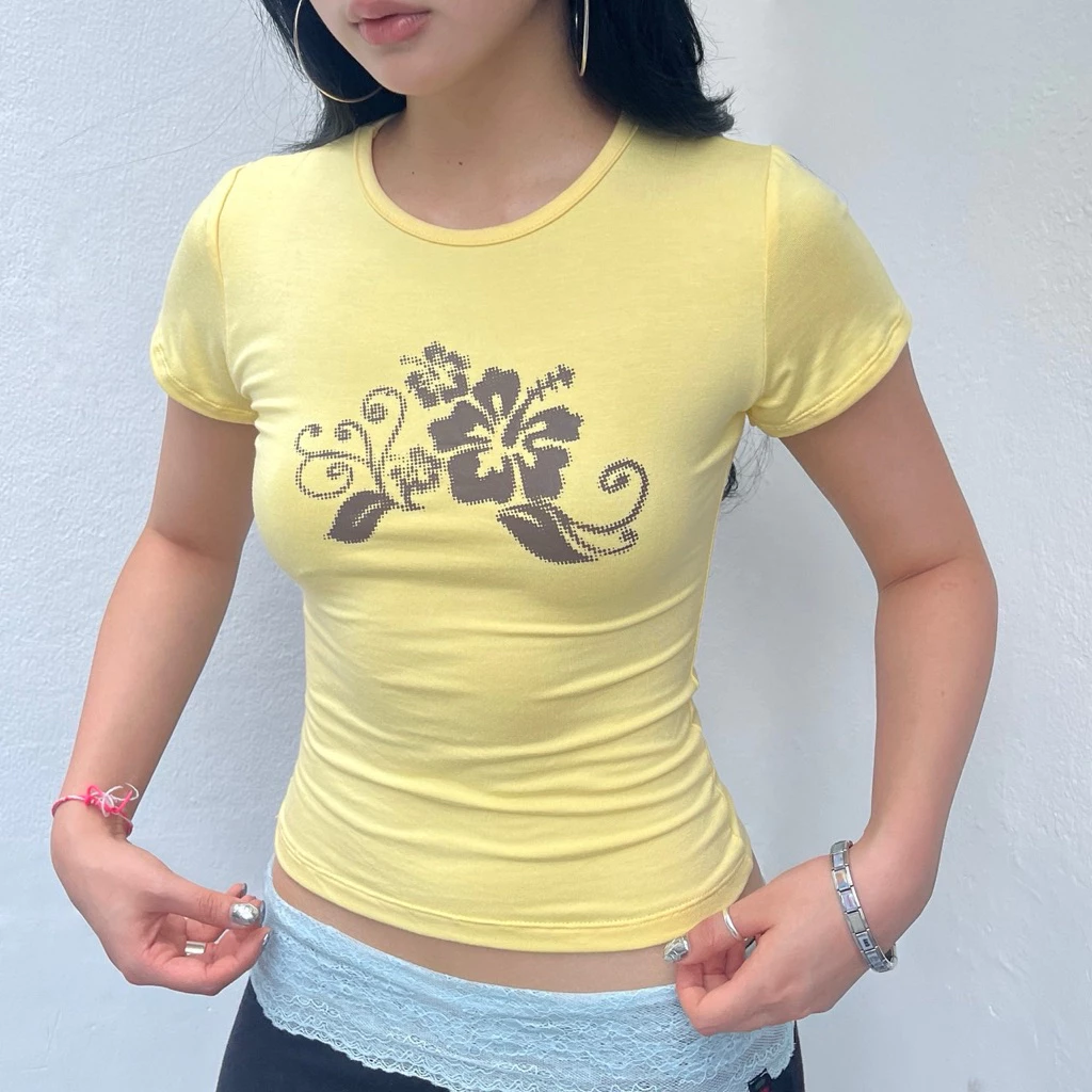 Buarchom—(BCM004) Baby tee เสื้อเบบี้ทีผ้ายืด สกรีนลายชบา ผ้าเรย่อน นุ่ม ยืดได้เยอะ แนะนำลงตรงไซส์