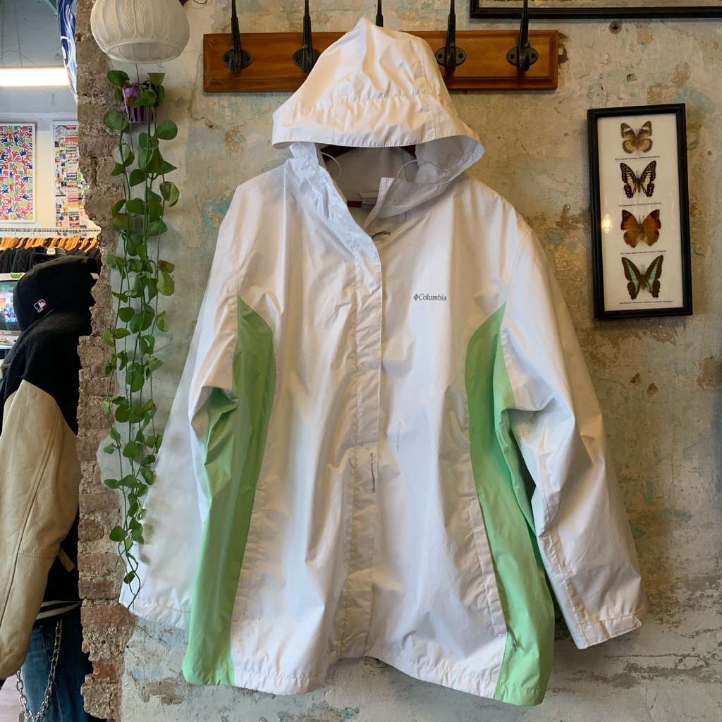 Columbia Jacket ( มือสองของแท้ 💯 )