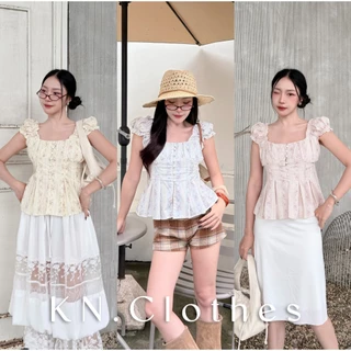 Molly top : เสื้อแขนตุ๊กตา เย็บจีบหน้าอก กระดุมมุก จับจีบชายเสื้อ สม็อคหลัง KN.Clothes
