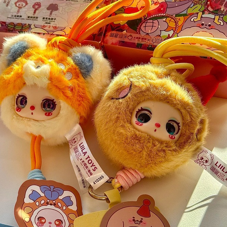 Baby three ตุ๊กตากล่องสุ่มพวงห้อยโทรศัพท์คอลเลกชันสวนสัตว์ ขนนุ่มน่ารัก ห้อยกระเป๋าได้ ขนาดประมาณ 8 ซม
