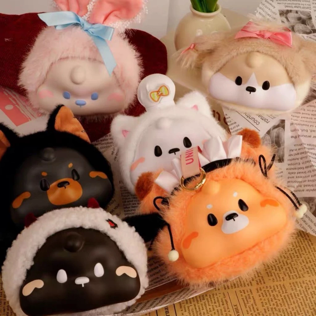 พวงกุญแจสกุชชี่ MOLYNK x Bunny Leap UNIGO Happy Parade