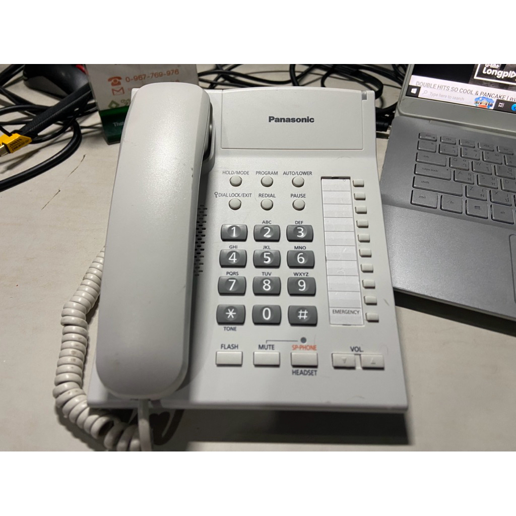 โทรศัพท์ Panasonic KX-TS840MX W