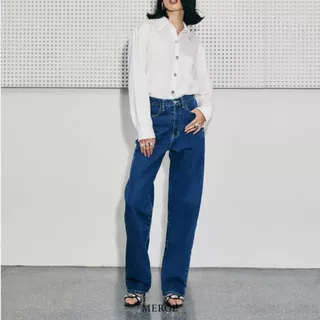Merge Official - Slim Mid Waist Jeans 03 (พร้อมส่ง)