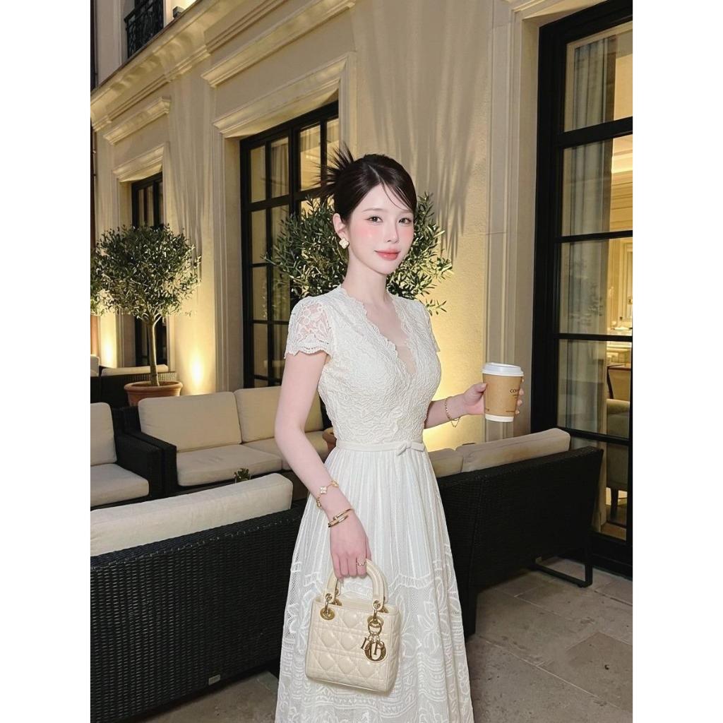 [NITTAYA] D2922 ชุดเดรสกระโปรงยาวสไตล์สาวเวียดนามคอวีแขนสั้นดีเทลผ้าปักลูกไม้ฉลุแต่งโบว์ ใส่ออกงาน ด