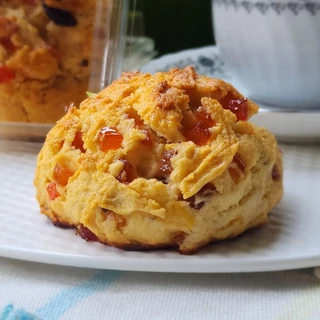 Biscuit บิสกิตไซส์ยักษ์ใหญ่ไจแอนด์ (บิสกิตบัตเตอร์ฮันนี่/บิสกิตเบค่อนชีส/รัมผลไม้/คุกกี้แอนด์ครีม)