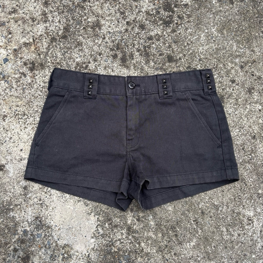Dickies ขาสั้นดีเทลแต่งหมุด