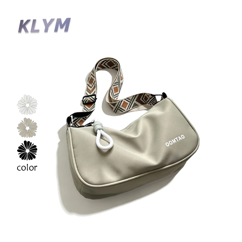 KLYM #TL008 กระเป๋าสะพายไหล่กว้างแบบสบาย ๆ สำหรับผู้หญิง 2026 แฟชั่นใหม่ที่เรียบง่ายร้อยกระเป๋า Commuter ความรู้สึกพรีเม