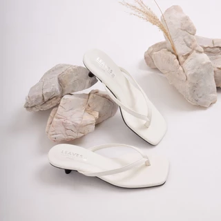 LEAVESSHOES รองเท้าส้นสูงคีบแฟชั่นผู้หญิง รุ่น SIMMER ส้นสูง 1 นิ้ว รองเท้าผู้หญิงมีส้น แบบสวม