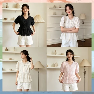 QKshop เสื้อแฟชั่นผู้หญิงทรงสวยใส่แล้วช่วยพรางหุ่นเก็บเอว ผ้าสัมผัสนุ่มระบายอากาศดี แขนตุ๊กตาสุดน่ารัก ปักฉลุสวย