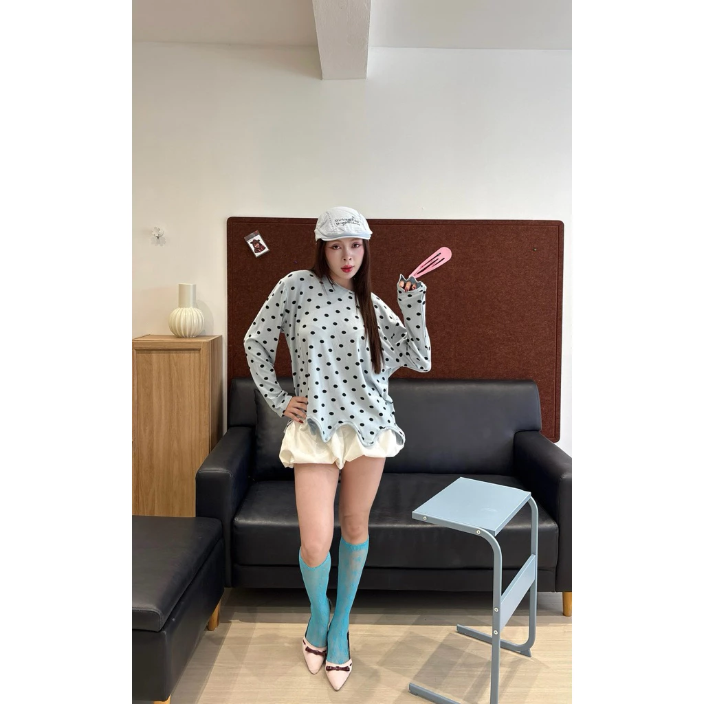 🩵เสื้อแขนยาวลายจุด Polka Dot สุดคลาสสิก💙เพิ่มความพิเศษตรงชายเสื้อตัดหยักเก๋ๆ ใส่แล้วดูมีอะไร ผ้านิ่มใส่สบายม๊ากก 3936#
