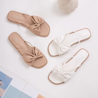 LEAVESSHOES รุ่น Bow รองเท้าแตะแบบสวม แต่งโบว์น่ารัก หน้าเท้ากว้าง/เท้าอวบ แนะนำบวกเพิ่ม 1 ไซส์