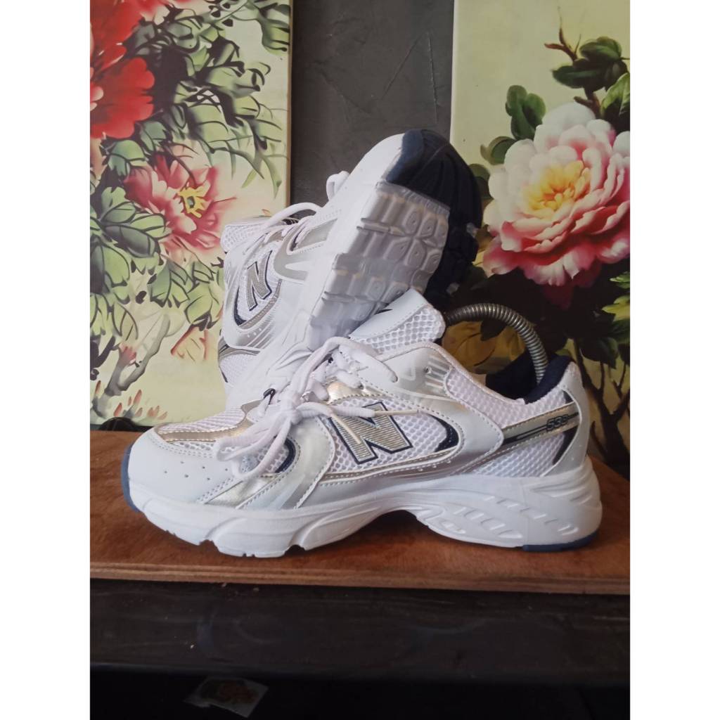 ืnew balance นิวบาลานซ์ 530 (เบอร์ 44) ขนาดความยาว 27 cm. เบอร์ 43 ใส่ได้พอดี งานมือหนึ่ง