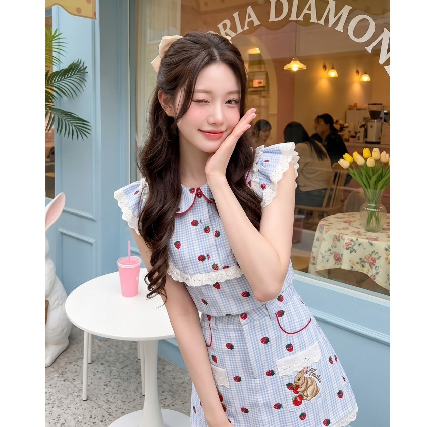 (มี3XL) Maria Diamond สีฟ้า Vivid Berry Set เซ็ต 2 ชิ้น ผ้าคอตตอนสก็อตปกคอบัวซิปหลัง + กระโปรงสั้นมีกระเป๋า ซับในกางเกง