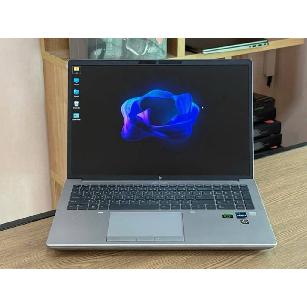 HP Zbook 16 Fury G9 Mobile Workstation i7-12850HX SSD1TB RAM32GB  RTX A1000 (4GB GDDR6)จอ 165Hz Win1