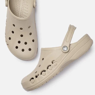 Crocs Baya Classic Clogs รองเท้าแตะผู้ชายผู้หญิง เบา กันลื่น ใส่สบาย สำหรับใส่ในบ้าน กลางแจ้ง และชายหาด