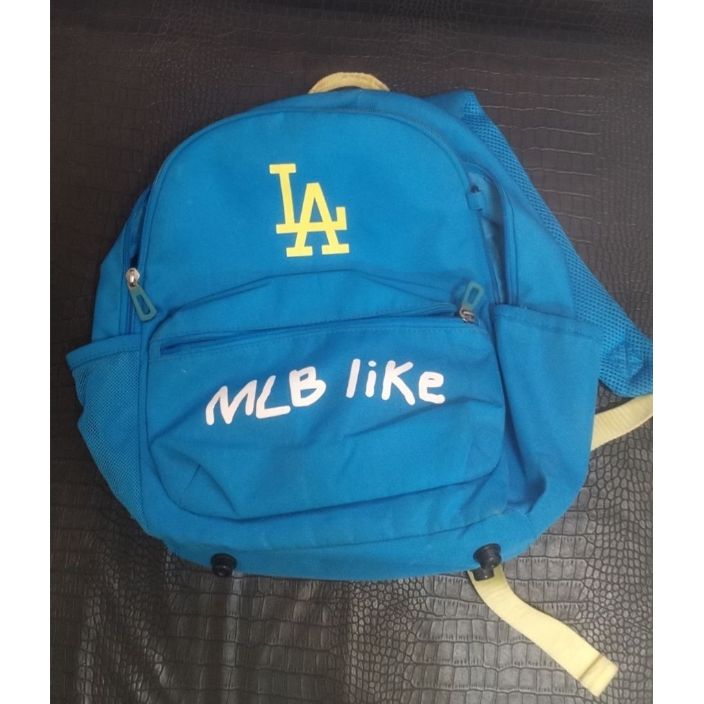 กระเป๋าเป้​มือสองmlb